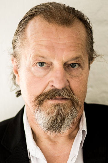 Paul Faßnacht as Rolf Strackmann in Westerdeich