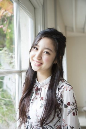 Erena Watanabe as Aoi Kurata in Transit Girls