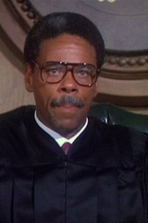 Alan Weeks as Jerry in Truck Turner
