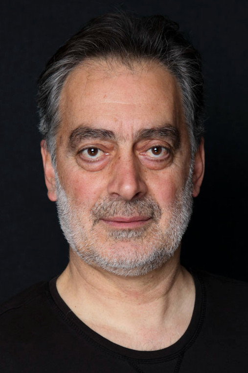 Nadi Güler as Çavuş in Mud