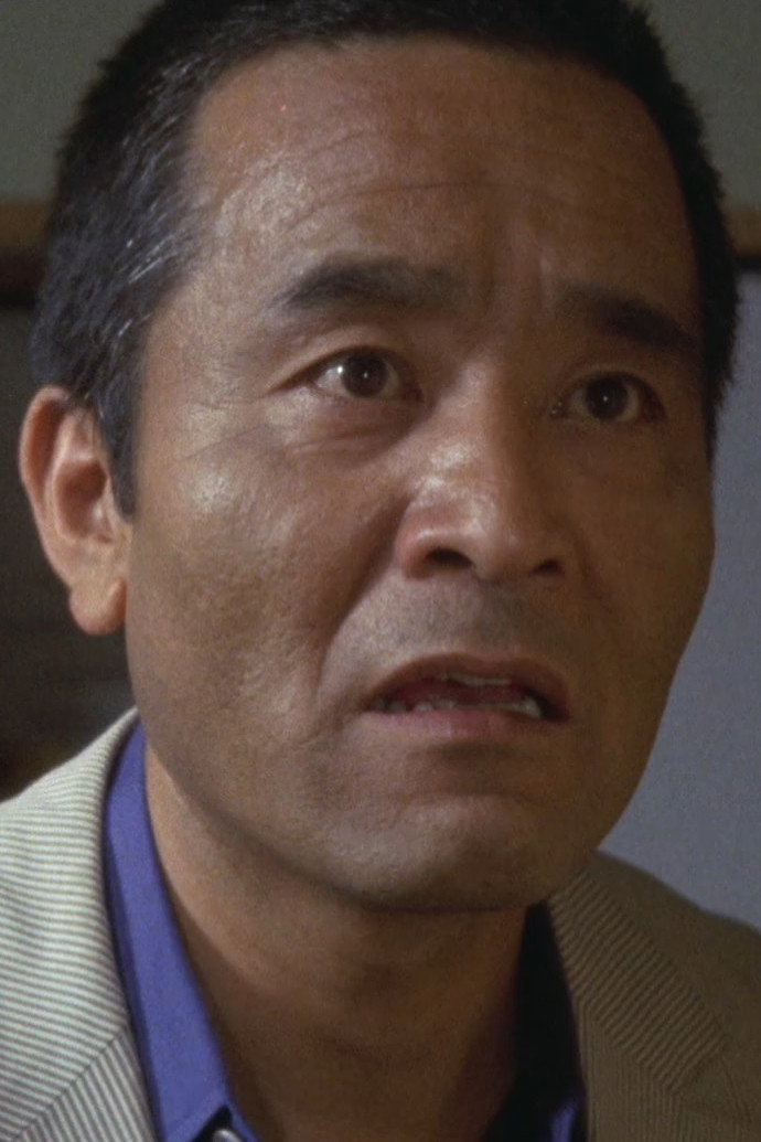 高橋明 as Customer in Lolita House in Rorikon hausu: Oshimeri Junko