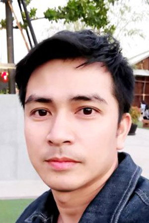 Aon Ratiphong Phumalee as Kiti [Pol's friend] in Switching The Bride