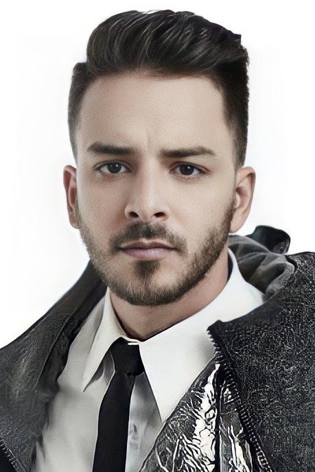 Junior Lima as Junior in Sandy & Junior