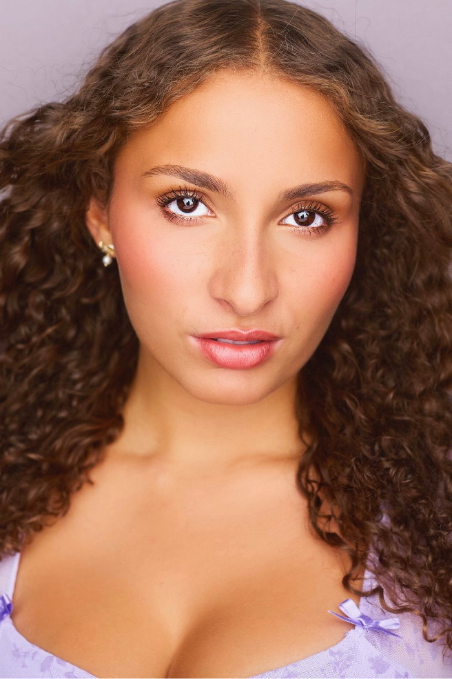 Ariel Nachman as Emily in Infected
