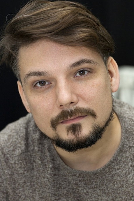 Aubert Fenoy as Jules in Le Voyage de la veuve