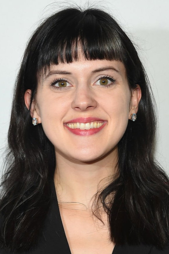 Grace Rex as Susan in High & Dry