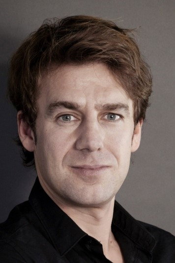 Remko Vrijdag as Mark Rutte/Diederik Gommers in RTL Exclusief