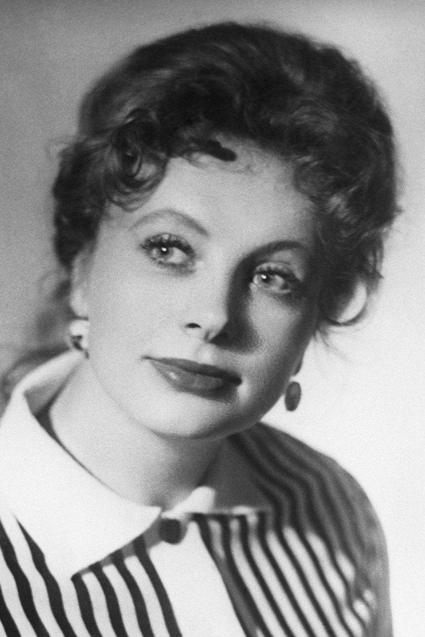 Алла Ларионова as Lyubov Leonidovna in She's Gotta Have It