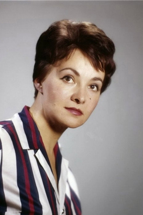 Маргарита Володина as Tamara Aleksandrovna in Golden Beasts Parade
