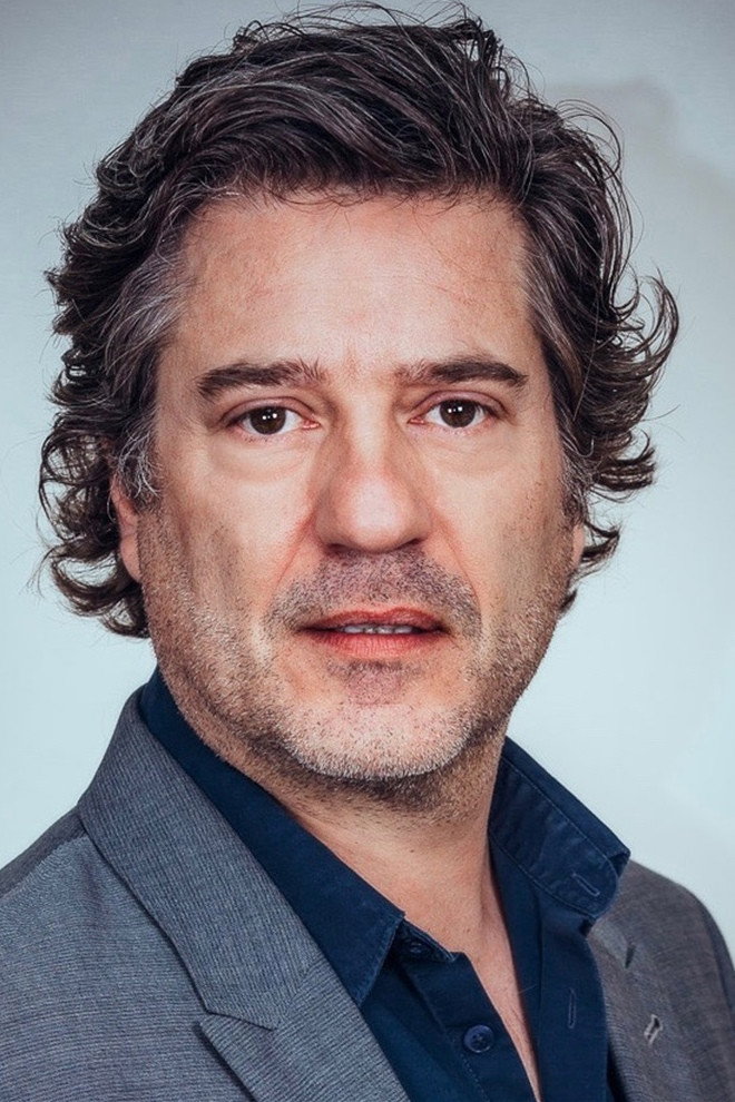 Eric Théobald as Jean-Pierre Timbaud in Guy Môquet, un amour fusillé