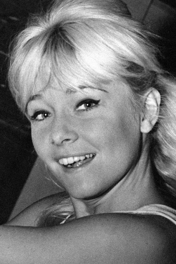 Lena Granhagen as Karin in I've Got to Live...
