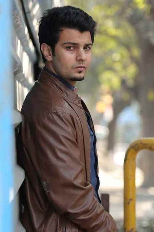 Pranav Sachdev as Kunal in Airlines