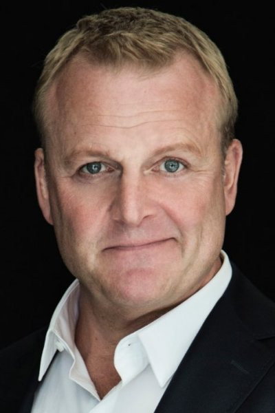 Jan Gintberg as Diverse roller in Casper & Mandrilaftalen 2: Fisso