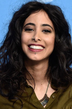 سمر قبطي as Manar in Junction 48