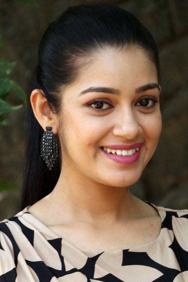 Chaya Singh as Vedhavathi in Mufti