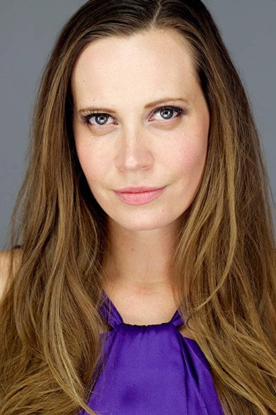 Anne Montavon as Paramedic Blake in Gray Matter