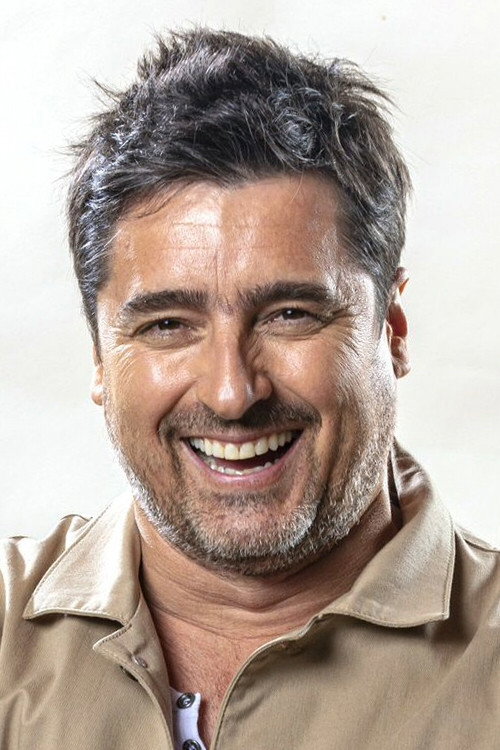 Jorge Zabaleta as Ignacio Moreno in Sres. Papis