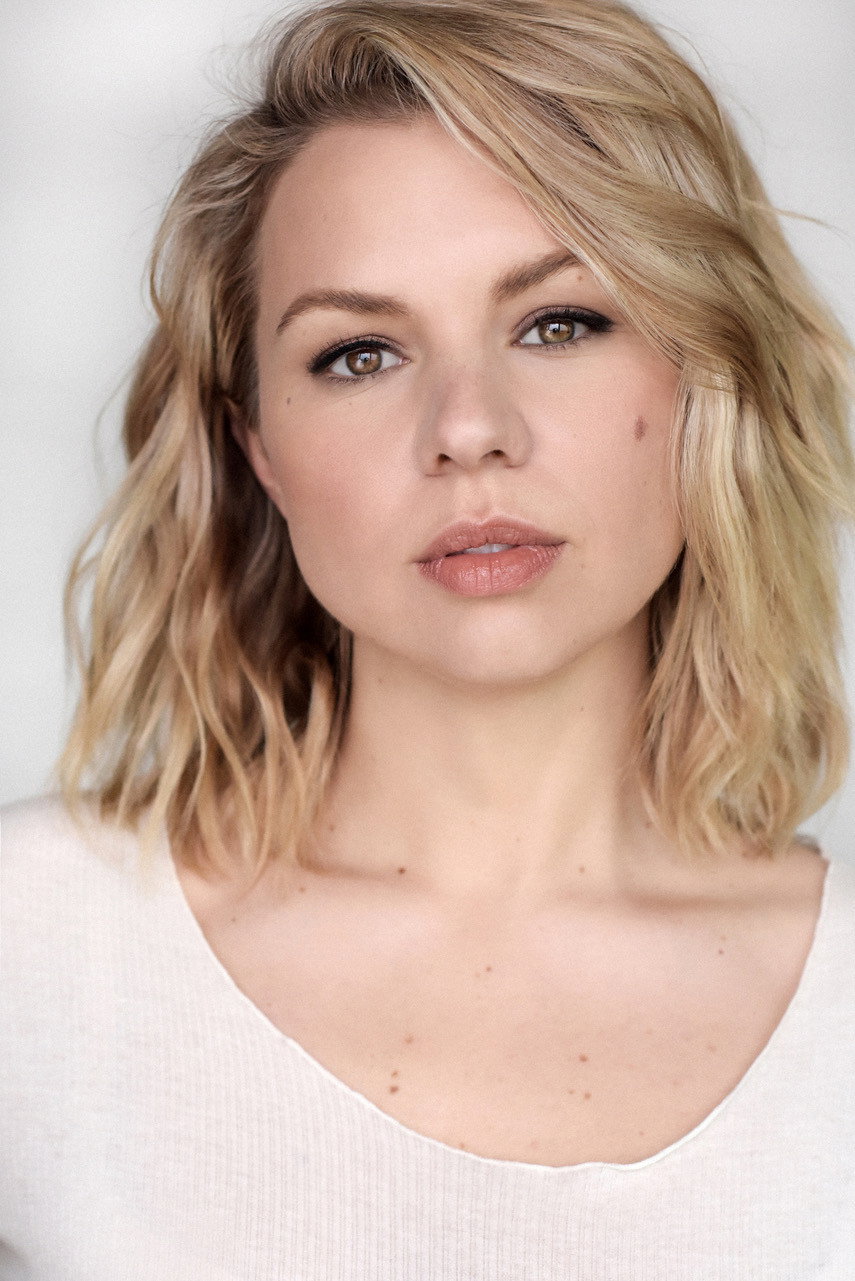 Ali Liebert as Portia / Hadley (voice) in Barbie: Princess Charm School