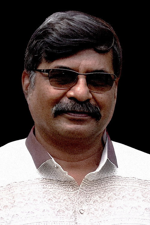 Gajaraj as Ram’s Father in Love Marriage