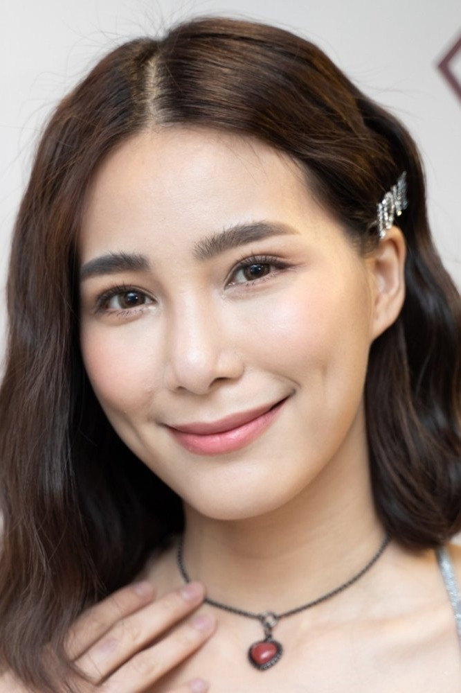 จันจิรา จันทร์พิทักษ์ชัย as Lada in The Wedding Contract