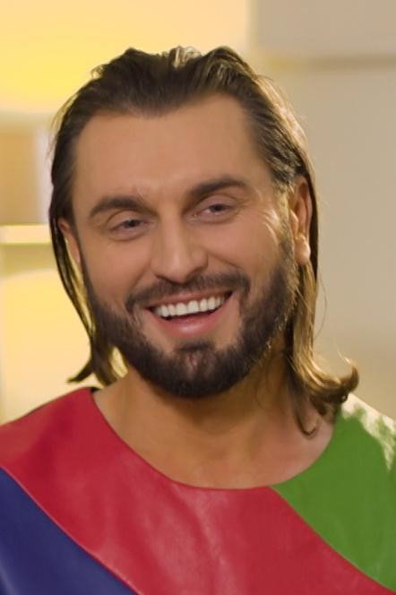 Rafał Grabias as Himself in Królowe życia