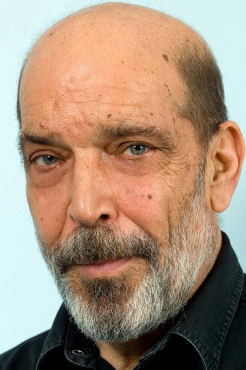 Orso Maria Guerrini as Salvatore Izzo in Io e mamma