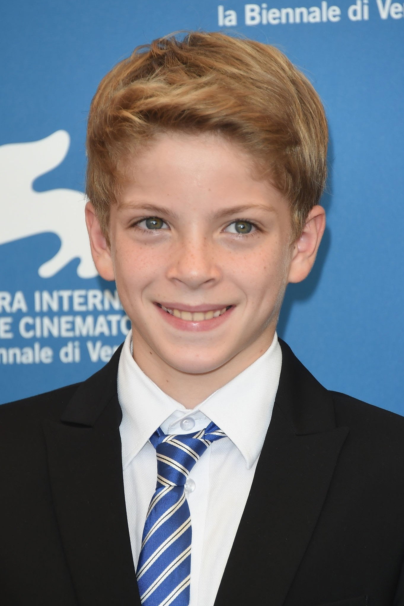 Elias Schwarz as Elias in Goodnight Mommy