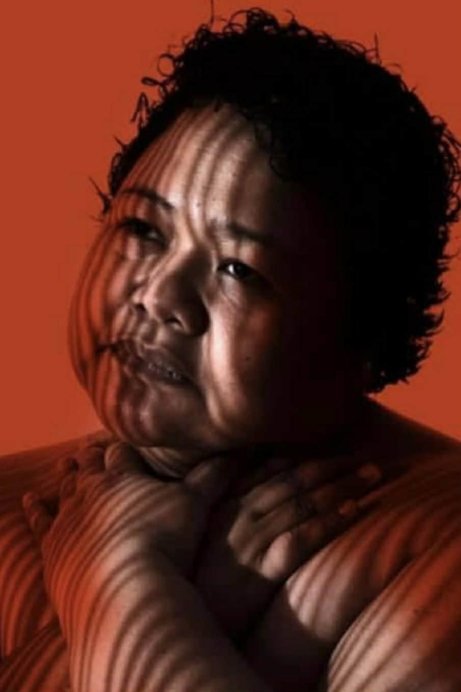 Lotlot Bustamante as Yolly in The Heiress