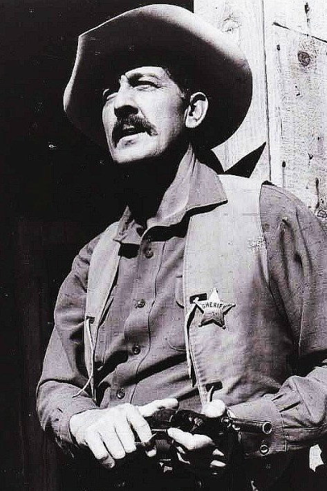 Duane Grey as Pvt. Aruazza in Desert Hell