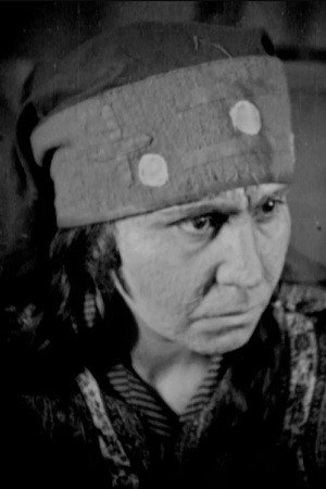 ბეჟანოვა as Maria(Makhia) – Onise's wife in The killer of the father