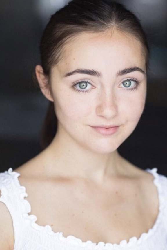 Rafiella Brooks as Leah in The Children