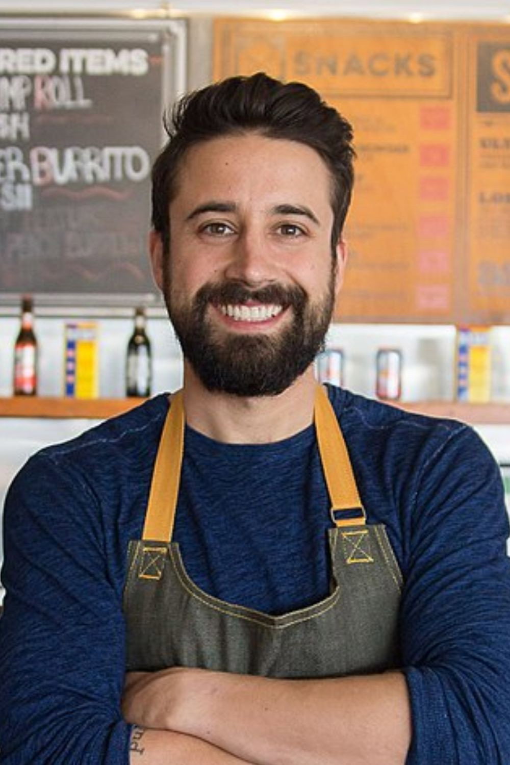 Andrew Gruel as Self - Guest Judge (Food Truck Expert/Chef) in Food Truck Face Off