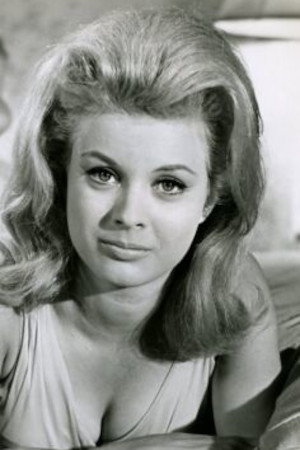 Marilyn Devin as Peggy Sanford in First to Fight