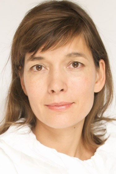 Simone Bendix as Elena in Fair Game
