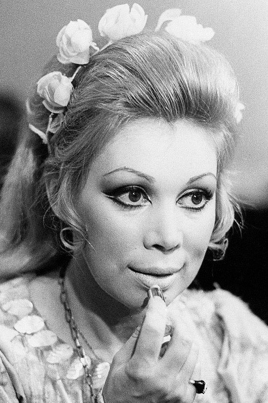 Mirella Freni as Desdemona in Otello