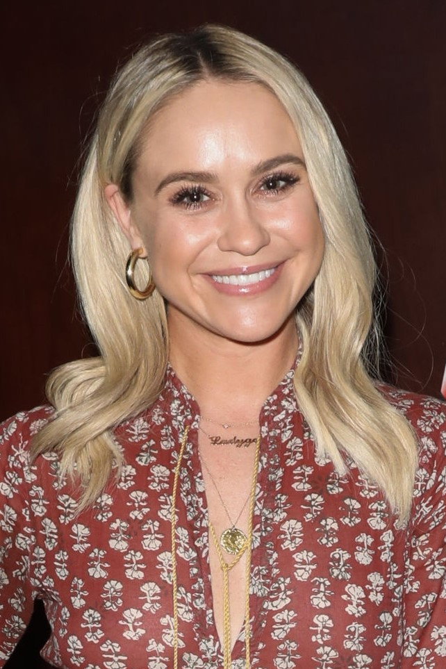 Becca Tobin as Hope Mays in Love at First Dance