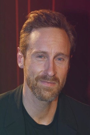 Frank Delay as Frank in Pour être libre