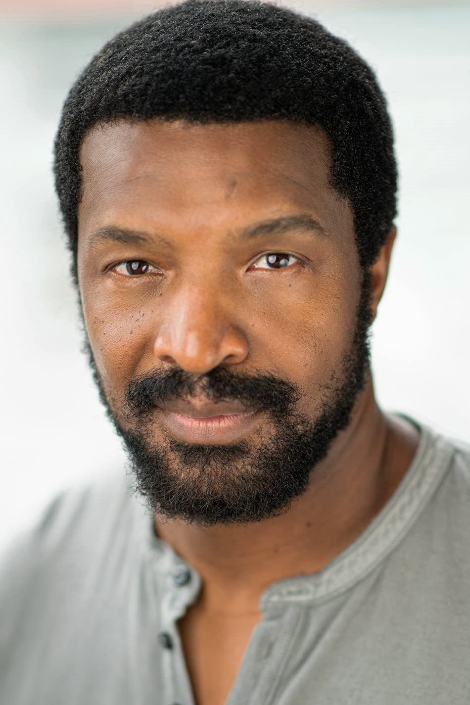 Roger Cross as Barry in Mad Money