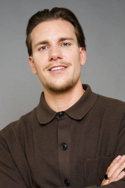 Felix Stein as Self in Der Bachelor