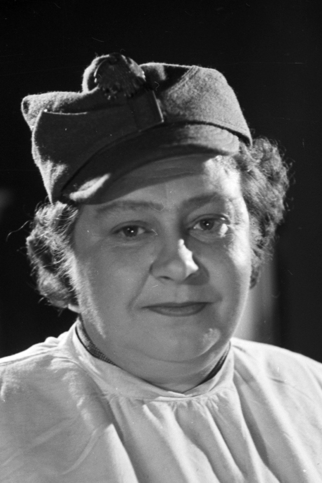 Antonina Barczewska as Maid Katarzyna in Quiet Is the Night