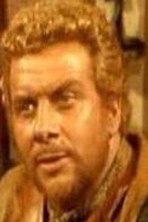 Alfonso de la Vega as Blonde Prisoner in Die Easy in Ghentar