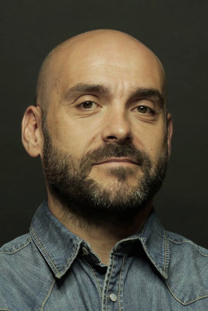 Federico Pérez Rey as Tuto in 18 Meals