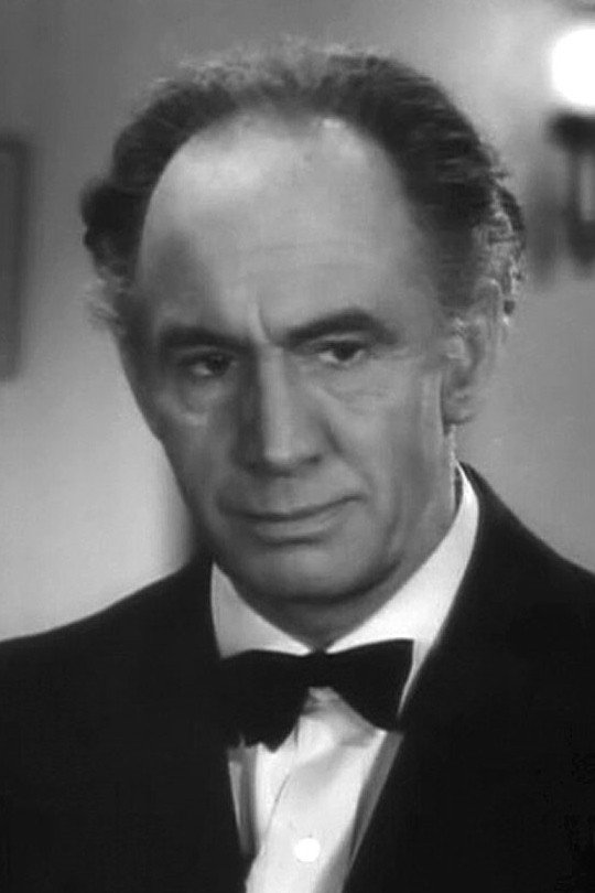 Leonard Mudie as Jeremiah in Through the Storm