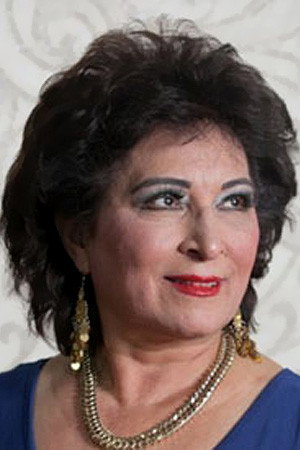 Fatma Mahmudova as Məmmədin anası in Qız qaçırtma 2