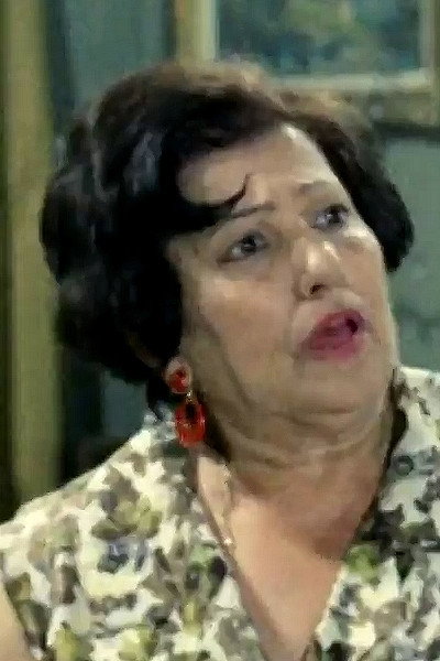 Μαίρη Μεταξά as Andreas' mother in Φτωχός, αλλά τίμιος