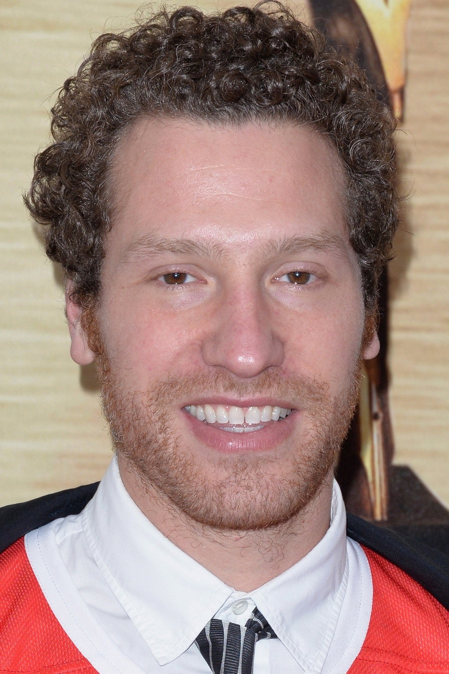 Gabe Polsky as Self in The Man Who Saves the World?