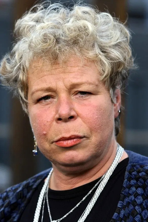 Qristina Ribohn as Self in Realitystjärnorna på godset