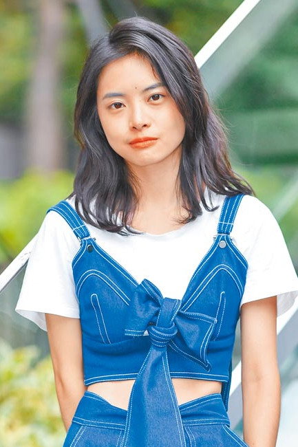 游珈瑄 as Ya-Yun in No Flowers or Seasons