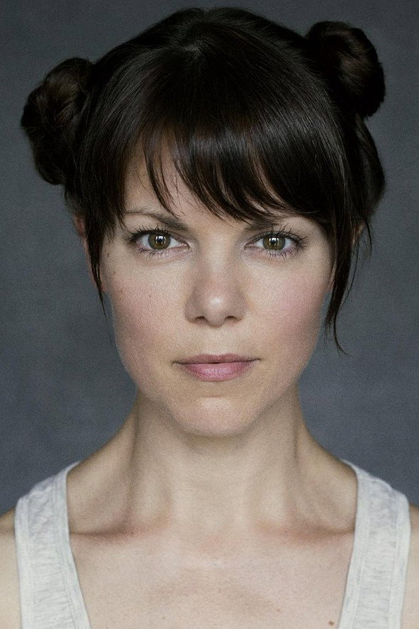 Sarah-Jane Potts as Gemma Fisher in Gracepoint