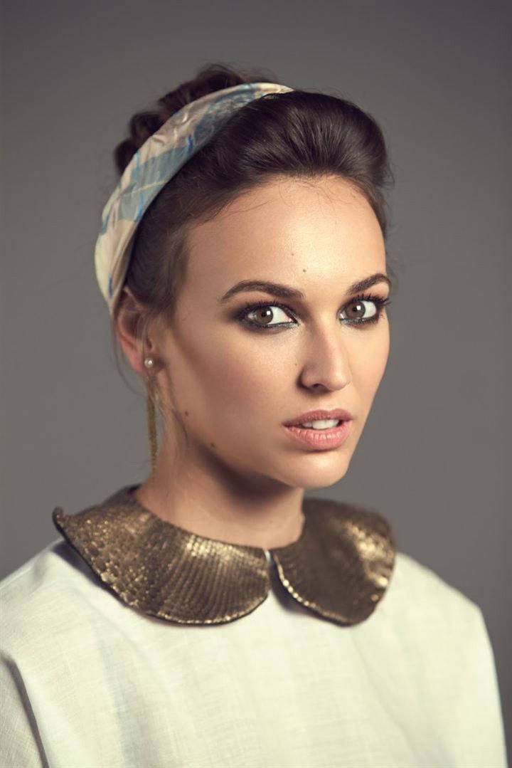Audrey Pirault as Charlotte in Quiproquos
